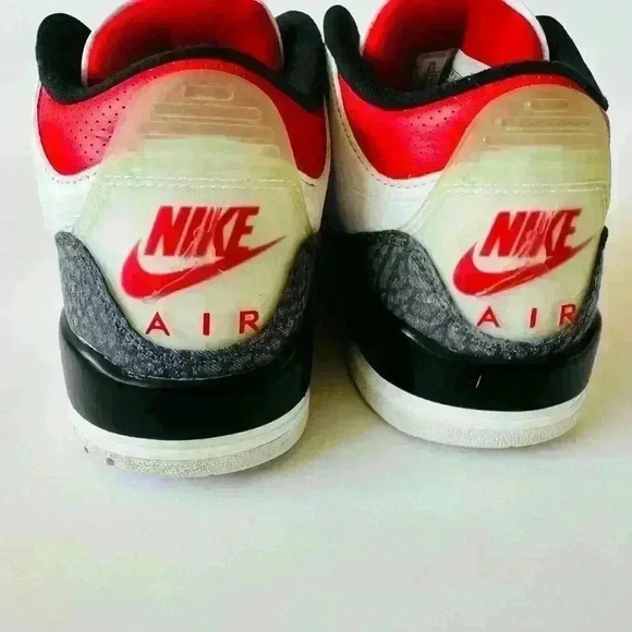 Air Jordan 3 SE Retro Denim Fire Red Sneakers - Picture 5 of 11